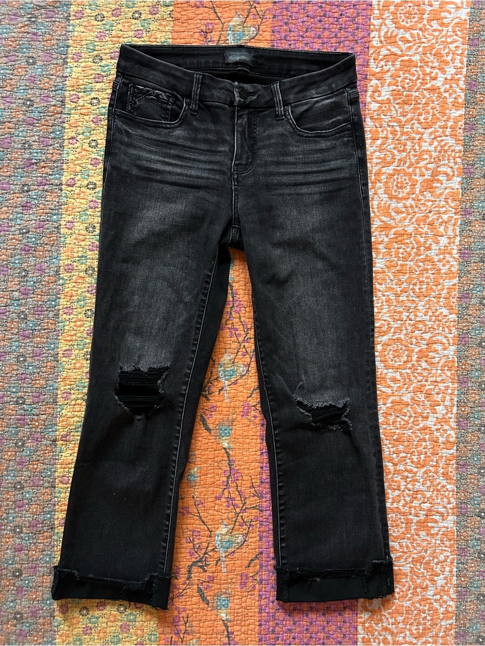 Buckle Black Distressed Cropped Jeans